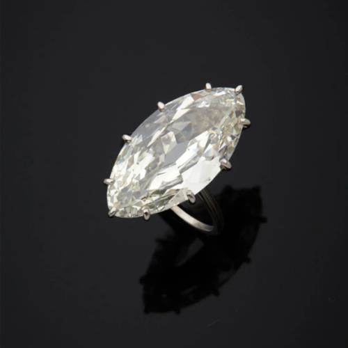 Diamant 12,17cts I VS1 de forme navette